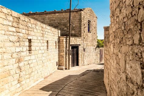 dora village|History .